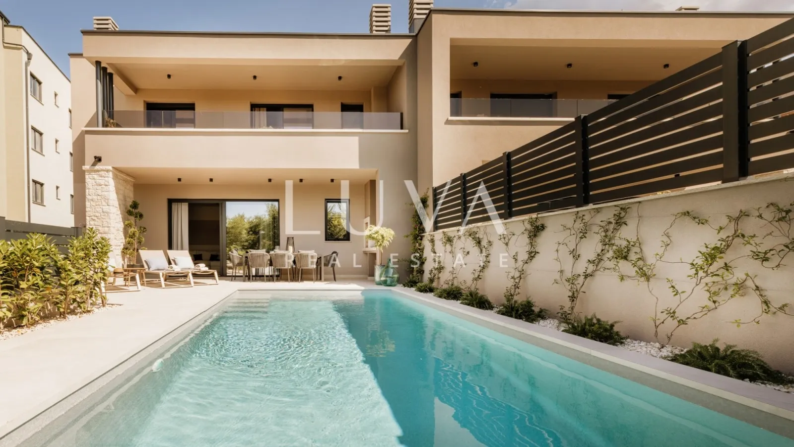 Istria, Poreč, modern house with heated pool, NKP 127 m²