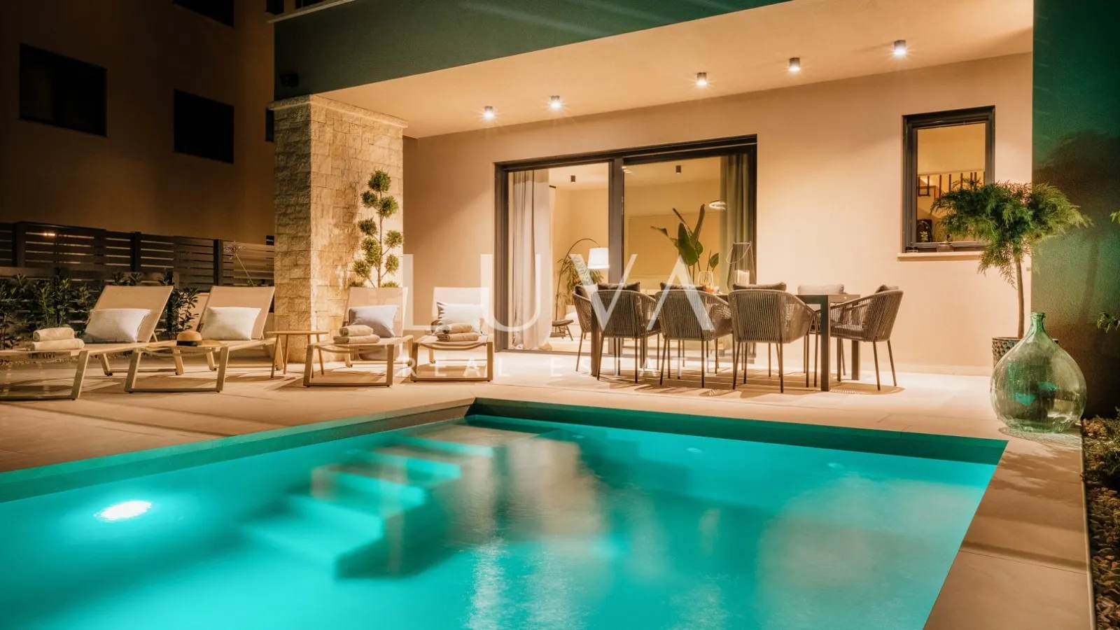 Istria, Poreč, modern house with heated pool, NKP 127 m²