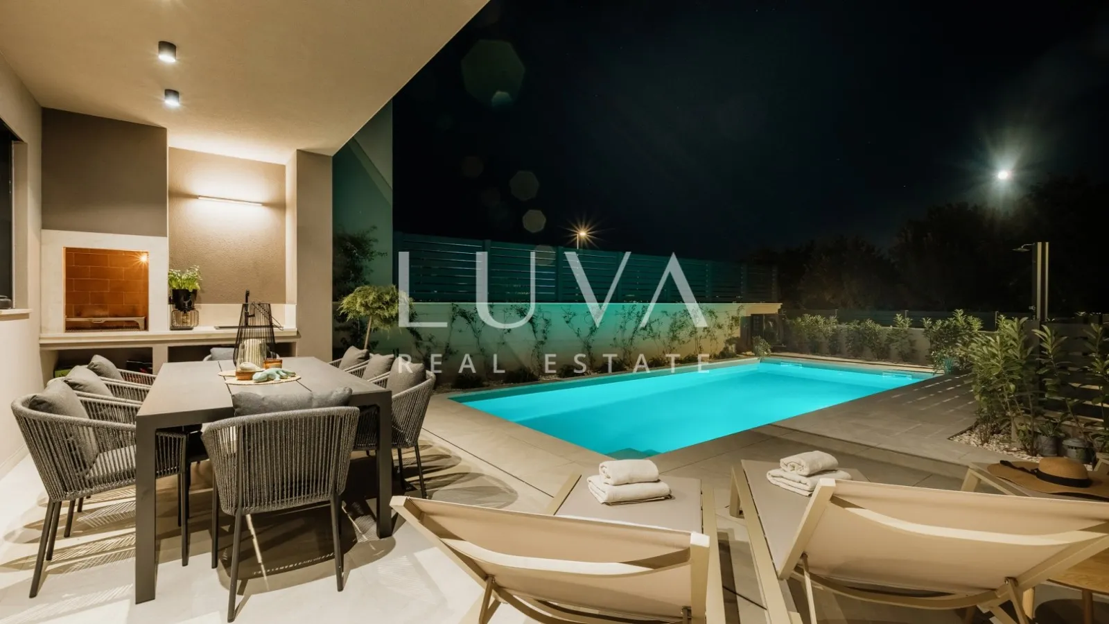 Istria, Poreč, modern house with heated pool, NKP 127 m²