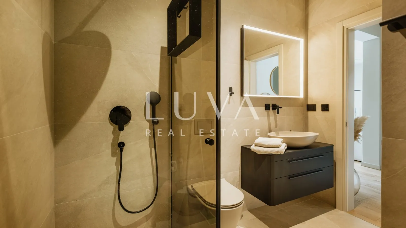 Istria, Poreč, modern house with heated pool, NKP 127 m²