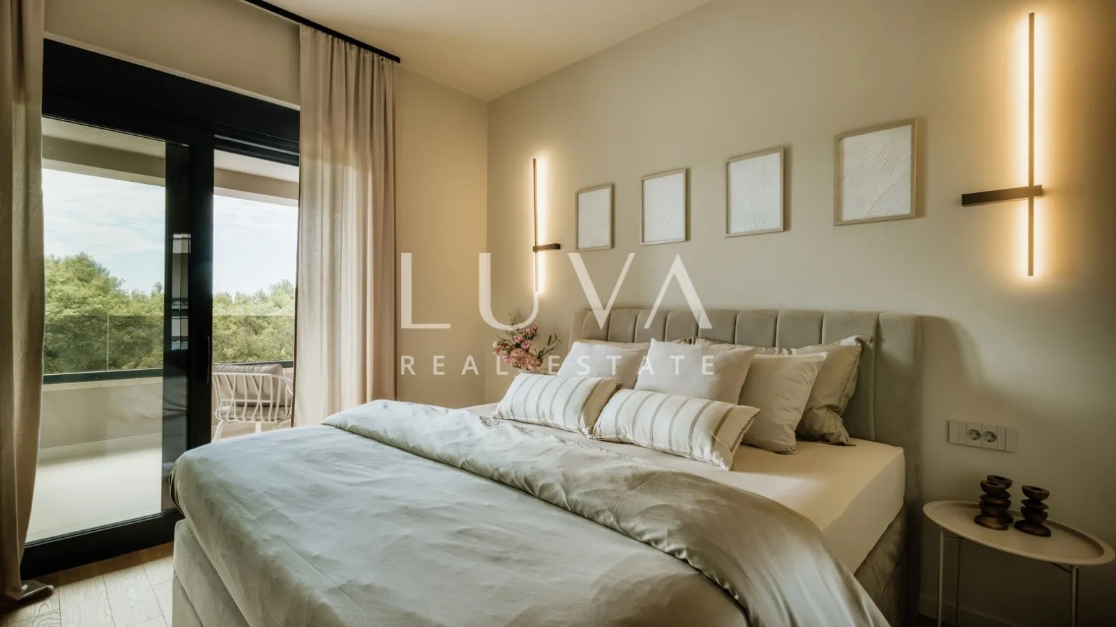 Istria, Poreč, modern house with heated pool, NKP 127 m²