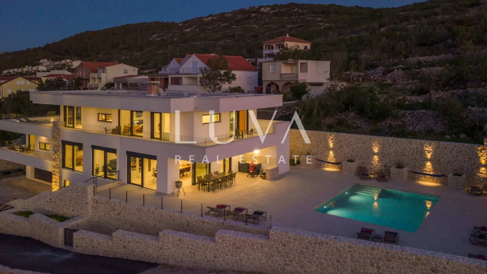Zadar, Vinjerac, luxury villa 683 m2 with pool by the sea for sale