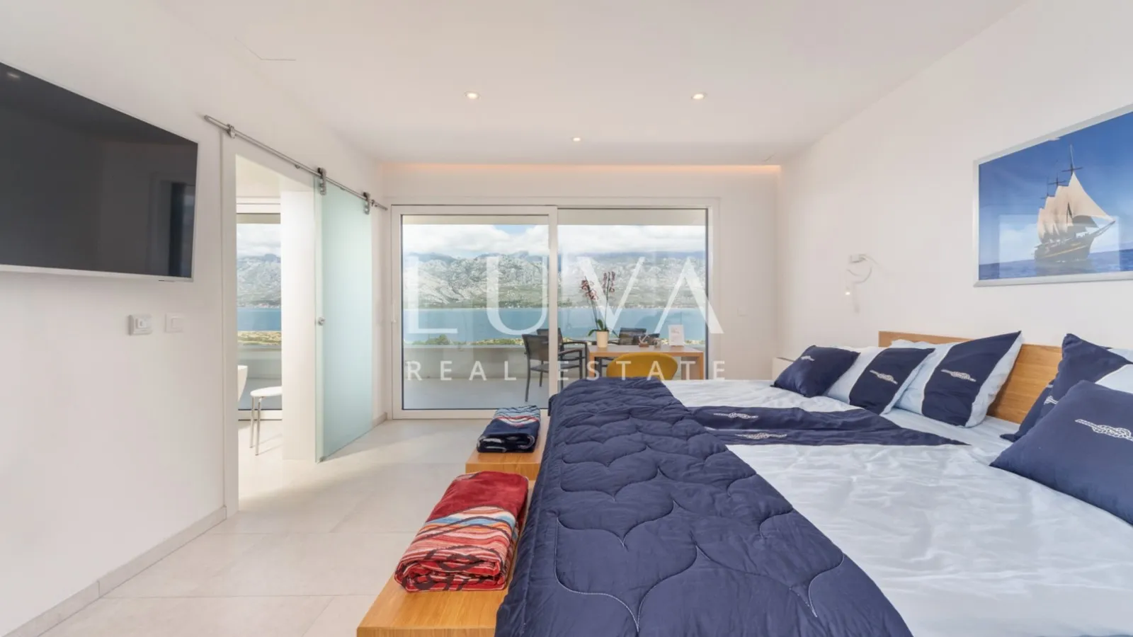 Zadar, Vinjerac, luxury villa 683 m2 with pool by the sea for sale