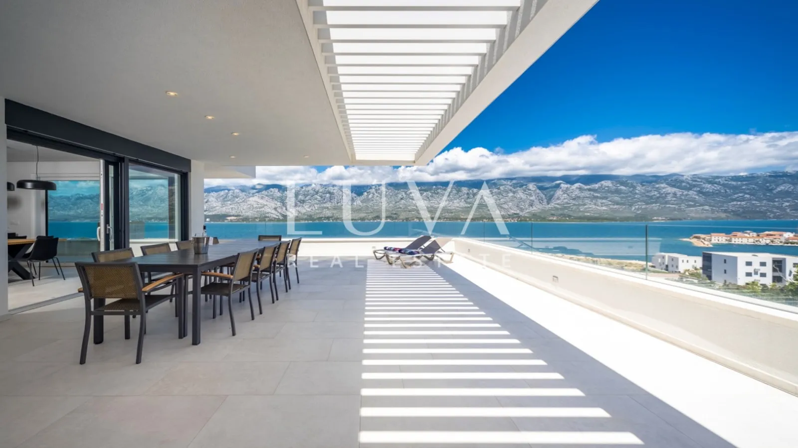 Zadar, Vinjerac, luxury villa 683 m2 with pool by the sea for sale