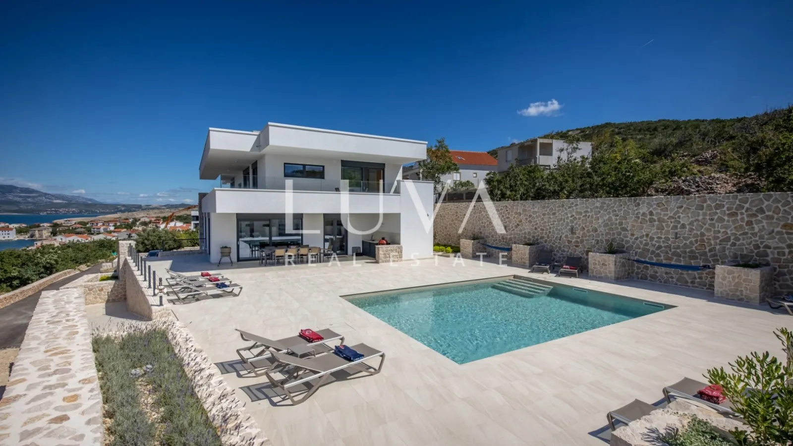 Zadar, Vinjerac, luxury villa 683 m2 with pool by the sea for sale