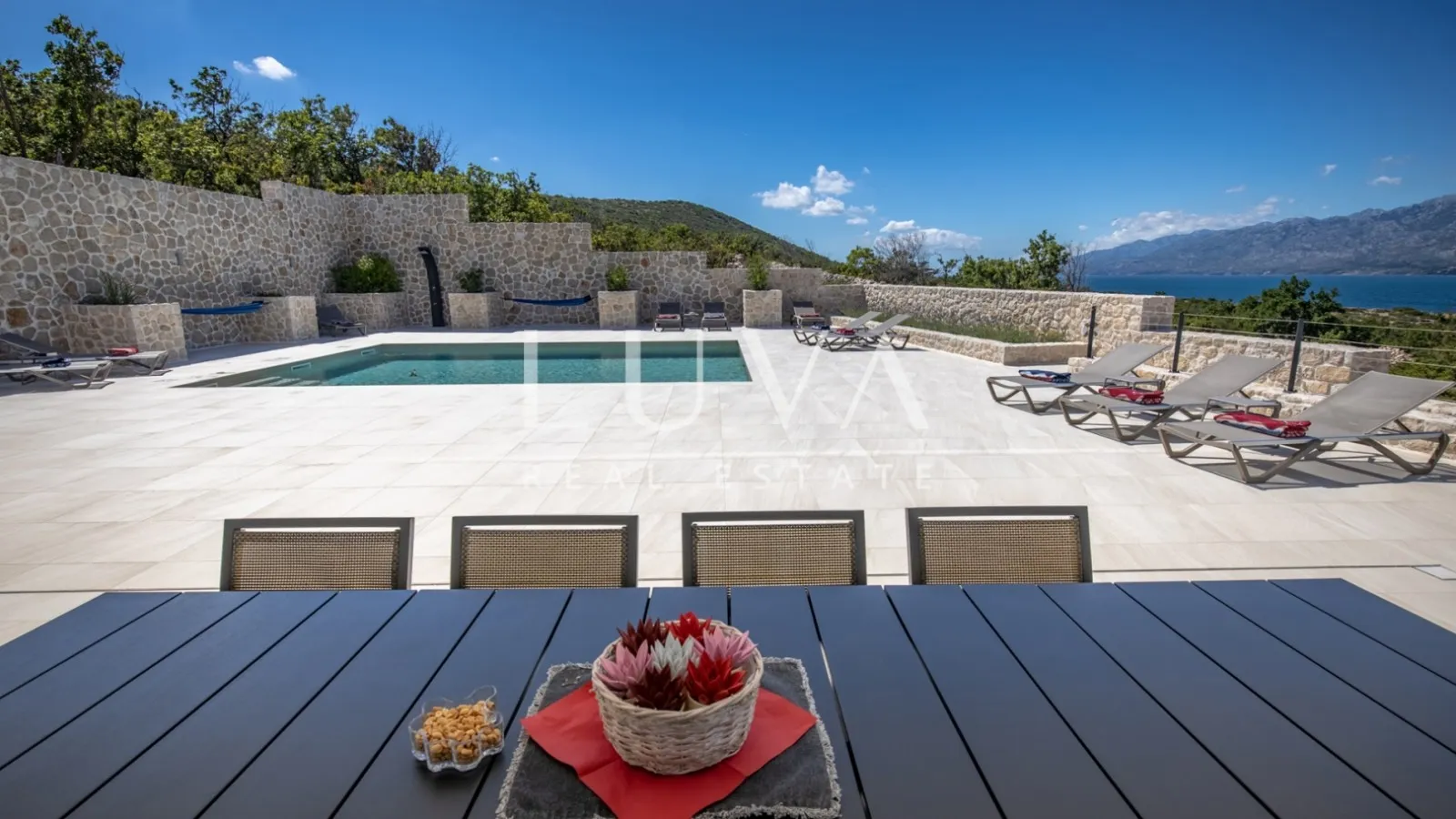 Zadar, Vinjerac, luxury villa 683 m2 with pool by the sea for sale