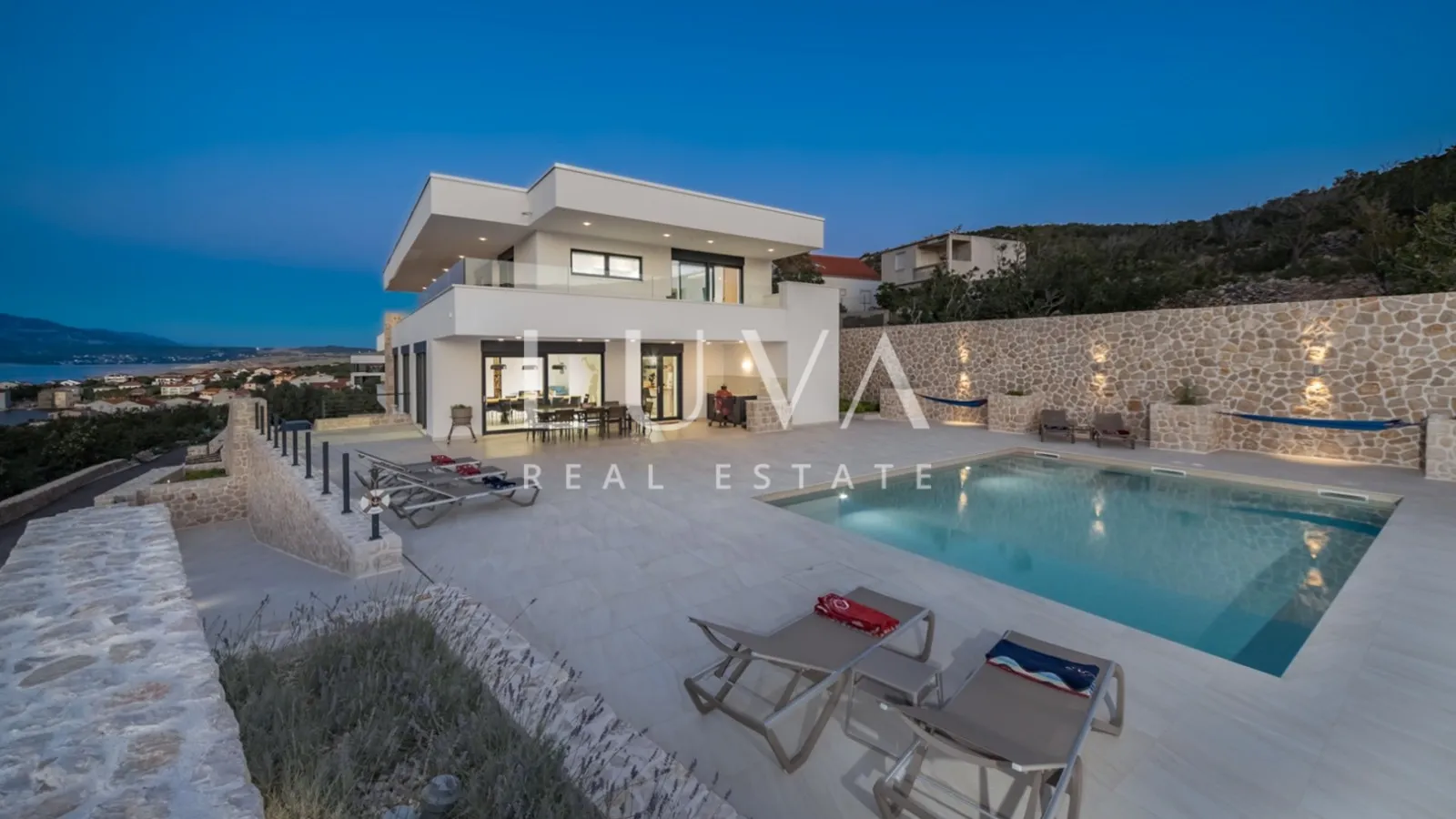 Zadar, Vinjerac, luxury villa 683 m2 with pool by the sea for sale