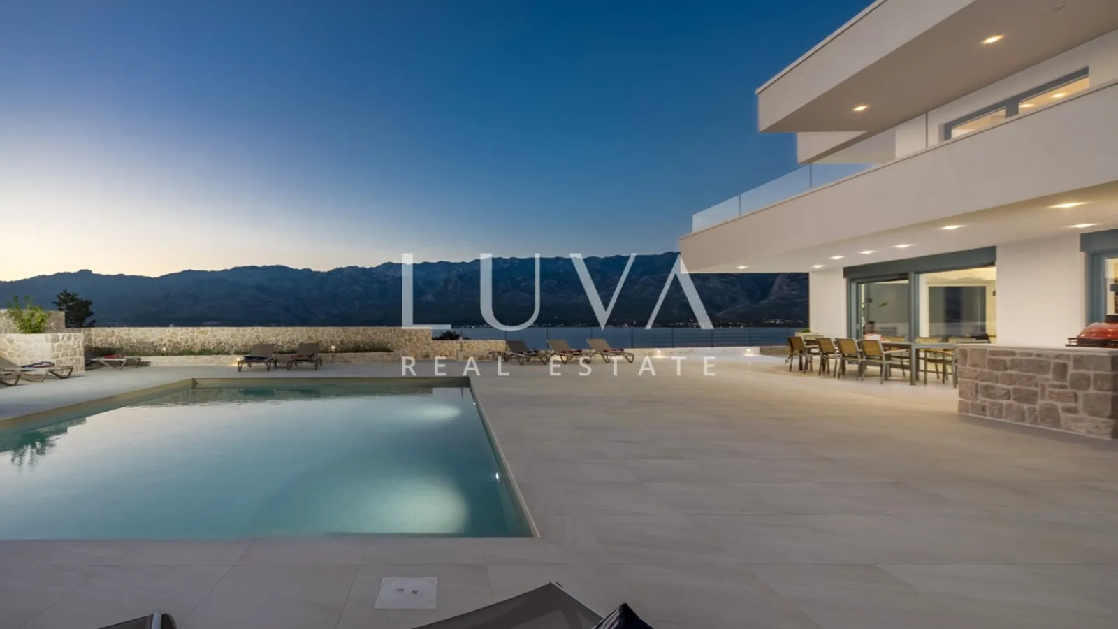 Zadar, Vinjerac, luxury villa 683 m2 with pool by the sea for sale