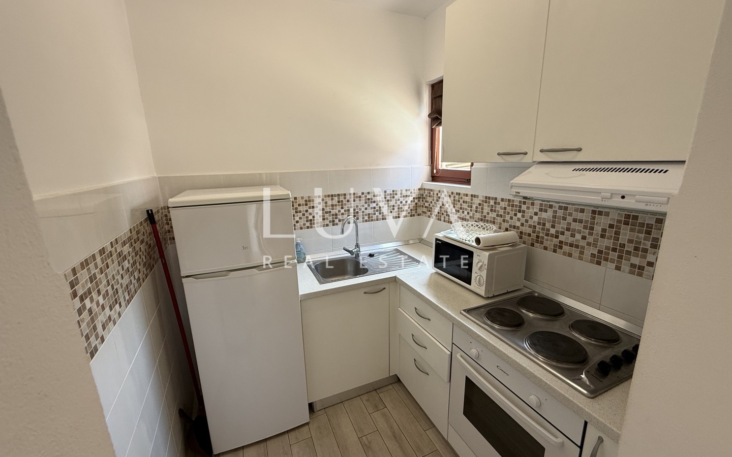 Istrien, Poreč, Haus mit Wohnungen und Schwimmbad, 398 m²