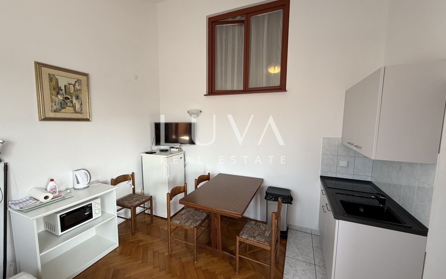 Istrien, Poreč, Haus mit Wohnungen und Schwimmbad, 398 m²