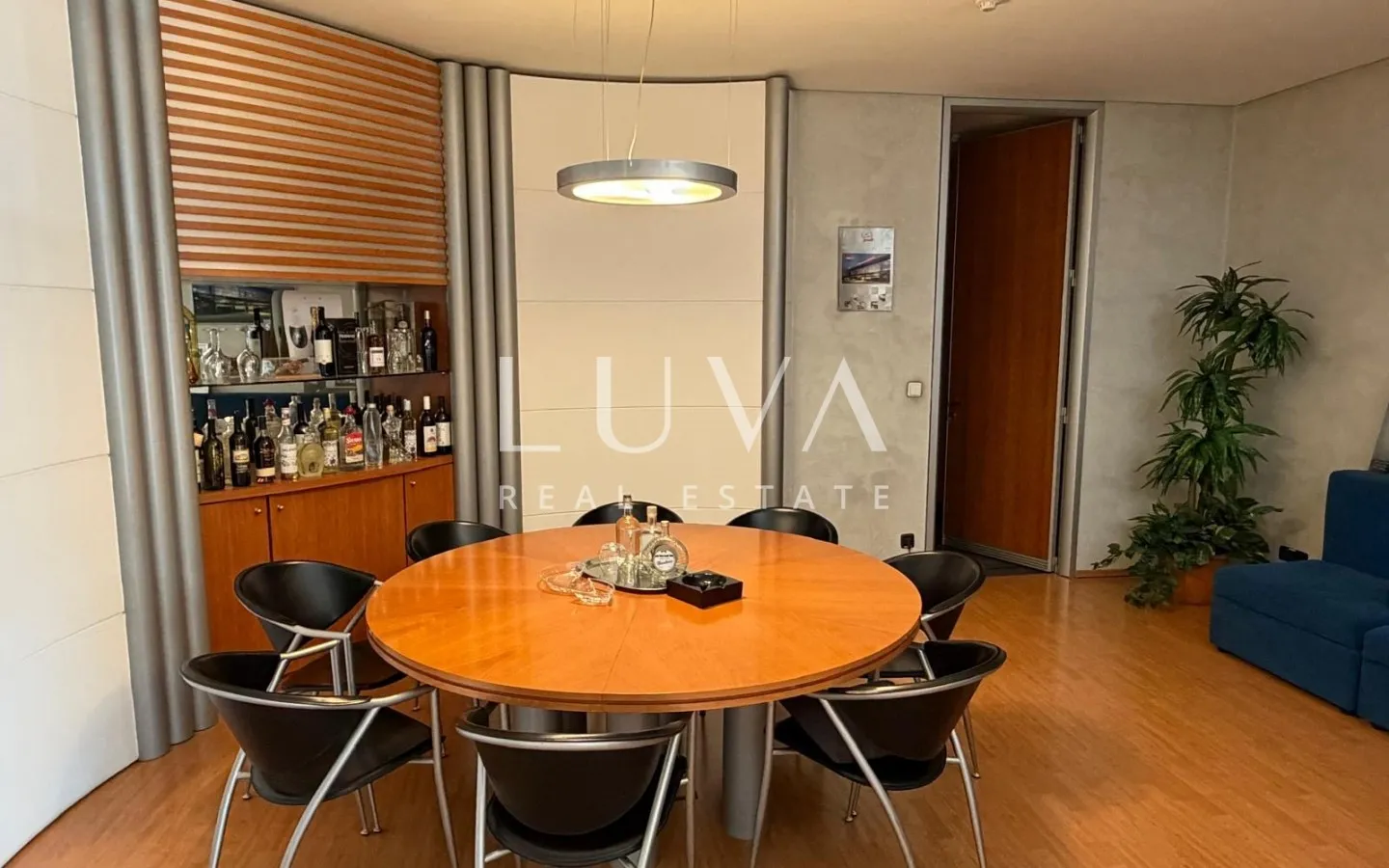 Zagreb, Slavonska avenue, office space 530m2, rent