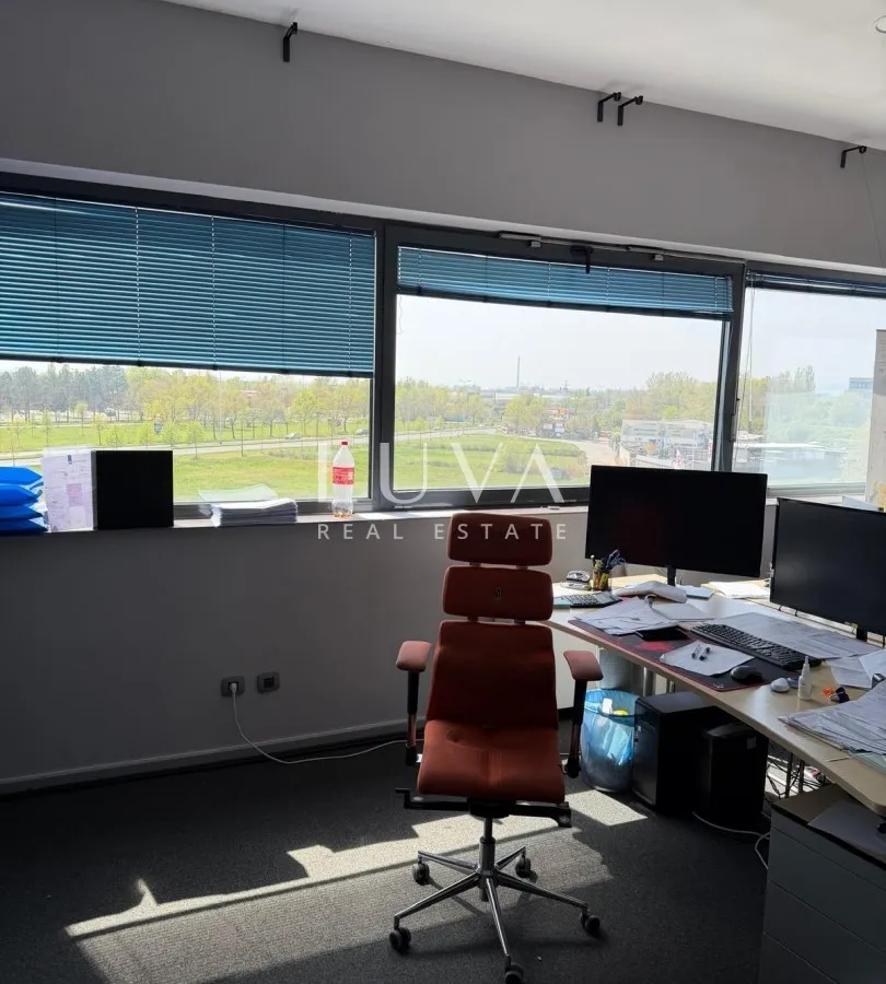 Zagreb, Slavonska Avenija, office space 130m2, rent