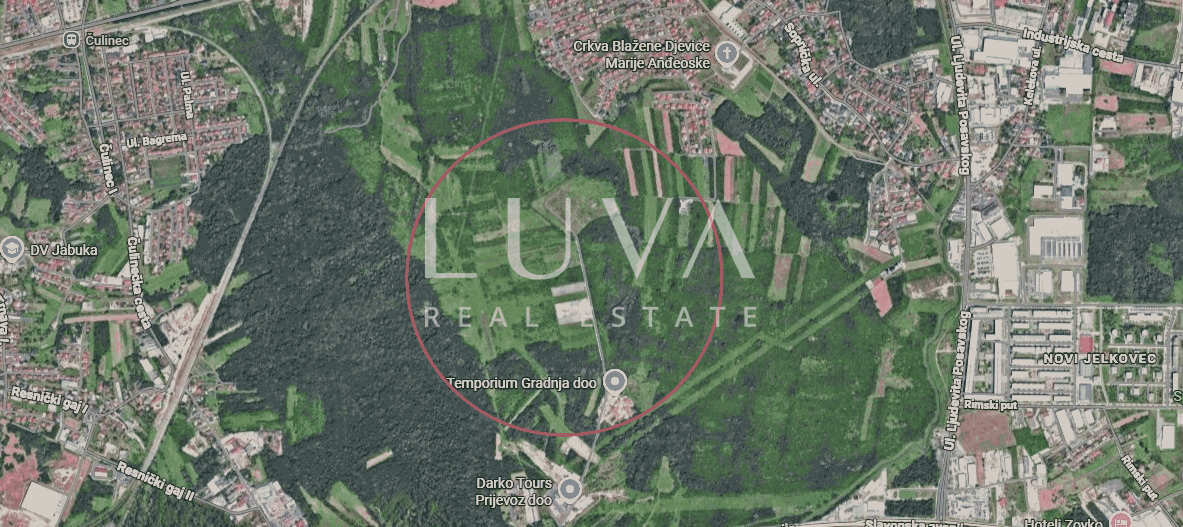 Zagreb, Resnik, building plot of 42,465 m² for sale