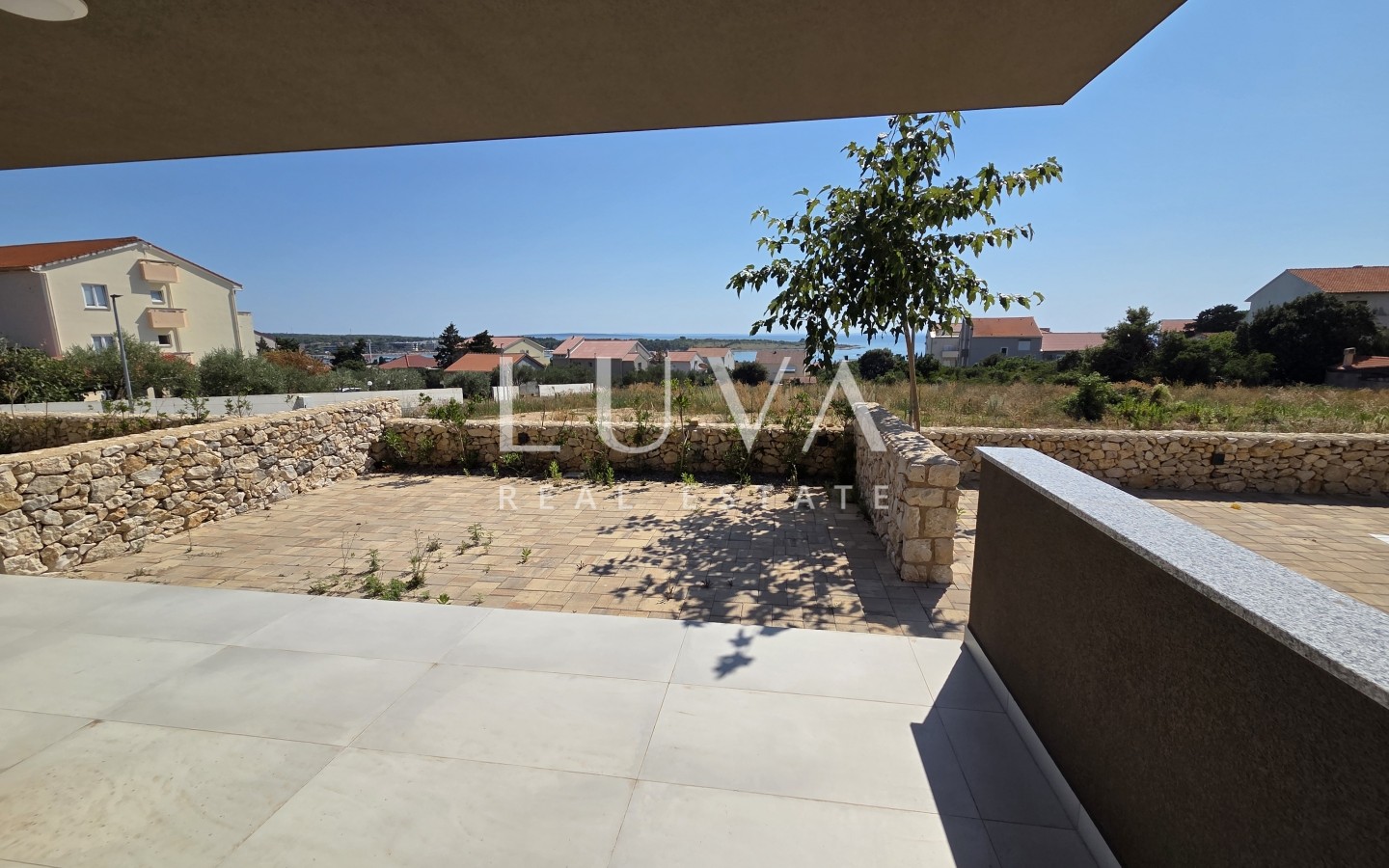 Novalja, modern new build apartment, S1, NKP 74 m²