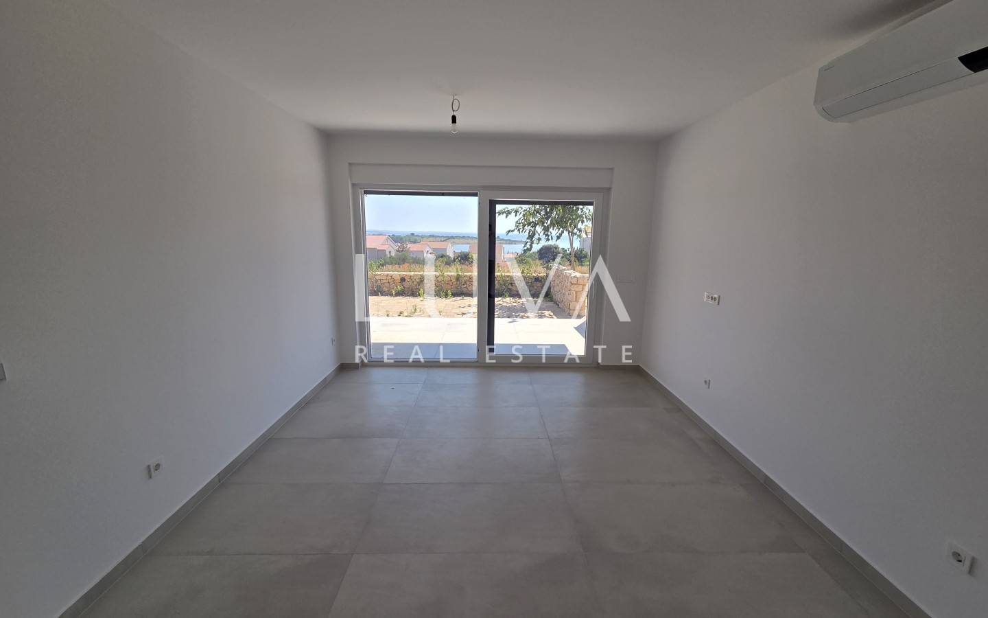 Novalja, modern new build apartment, S1, NKP 74 m²