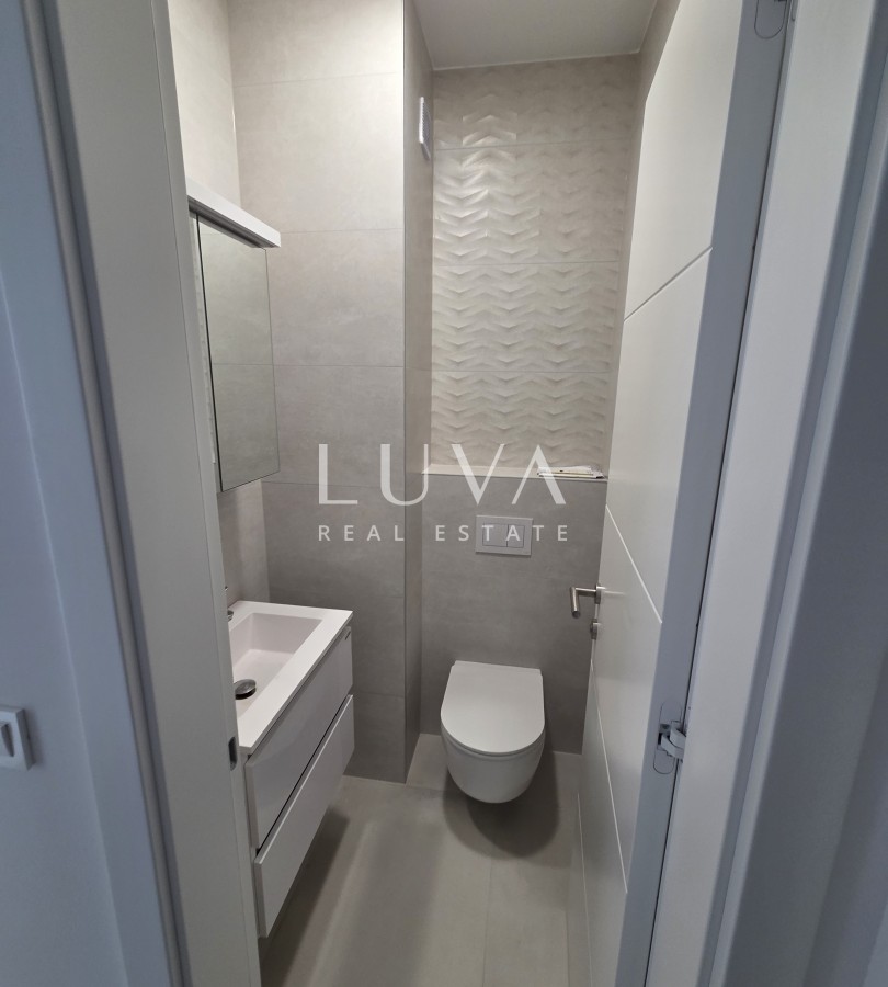 Novalja, modern new build apartment, S1, NKP 74 m²