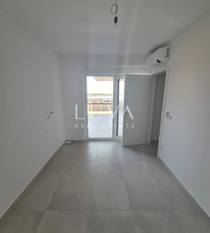 Novalja, moderne Neubauwohnung, A3, NKP 69 m²