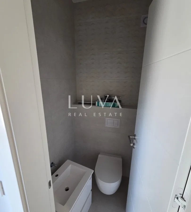 Novalja, modern new build apartment, A1/Z1, NKP 79 m²