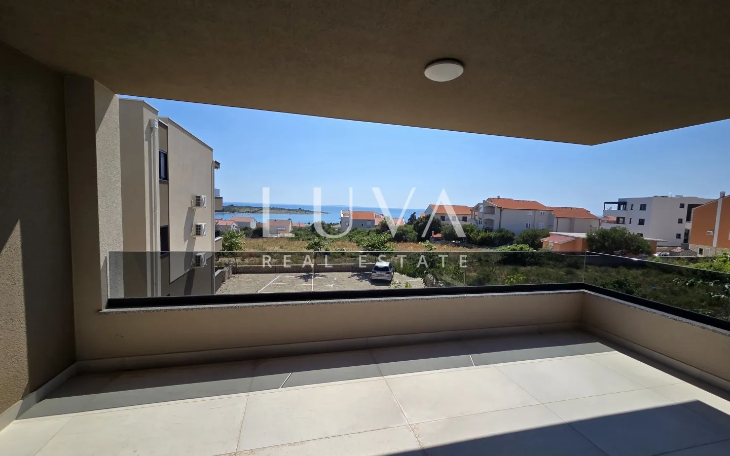 Novalja, modern new build apartment, S2/Z1, NKP 76 m²