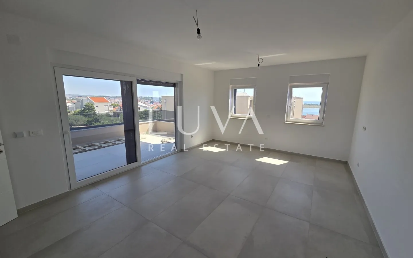 Novalja, modern new build apartment, A3/Z1, NKP 75 m²