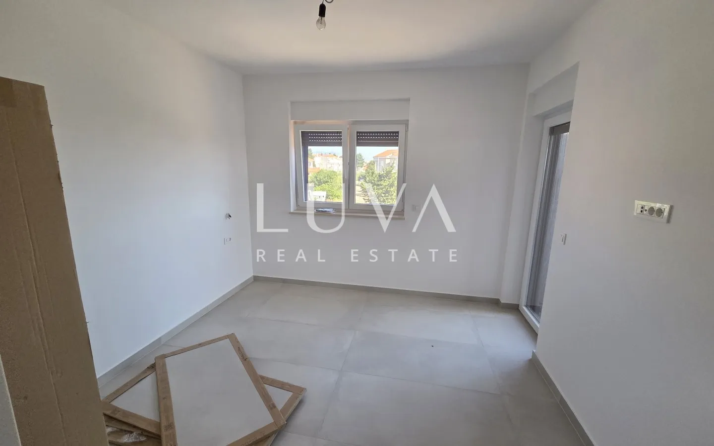 Novalja, modern new build apartment, A3/Z1, NKP 75 m²
