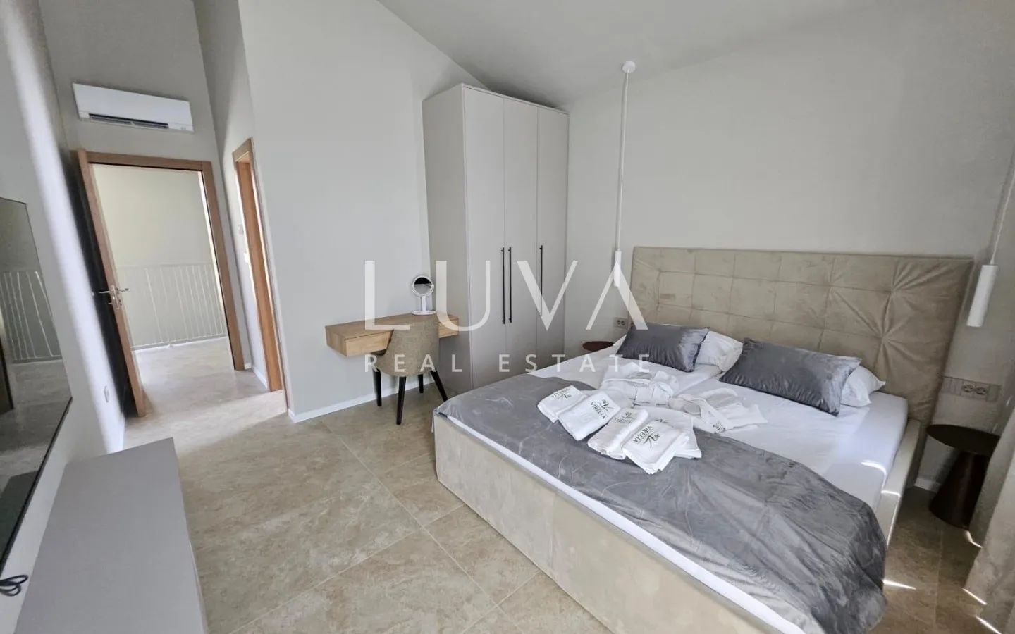 Poreč, Vabriga, 206 m² house with pool for sale