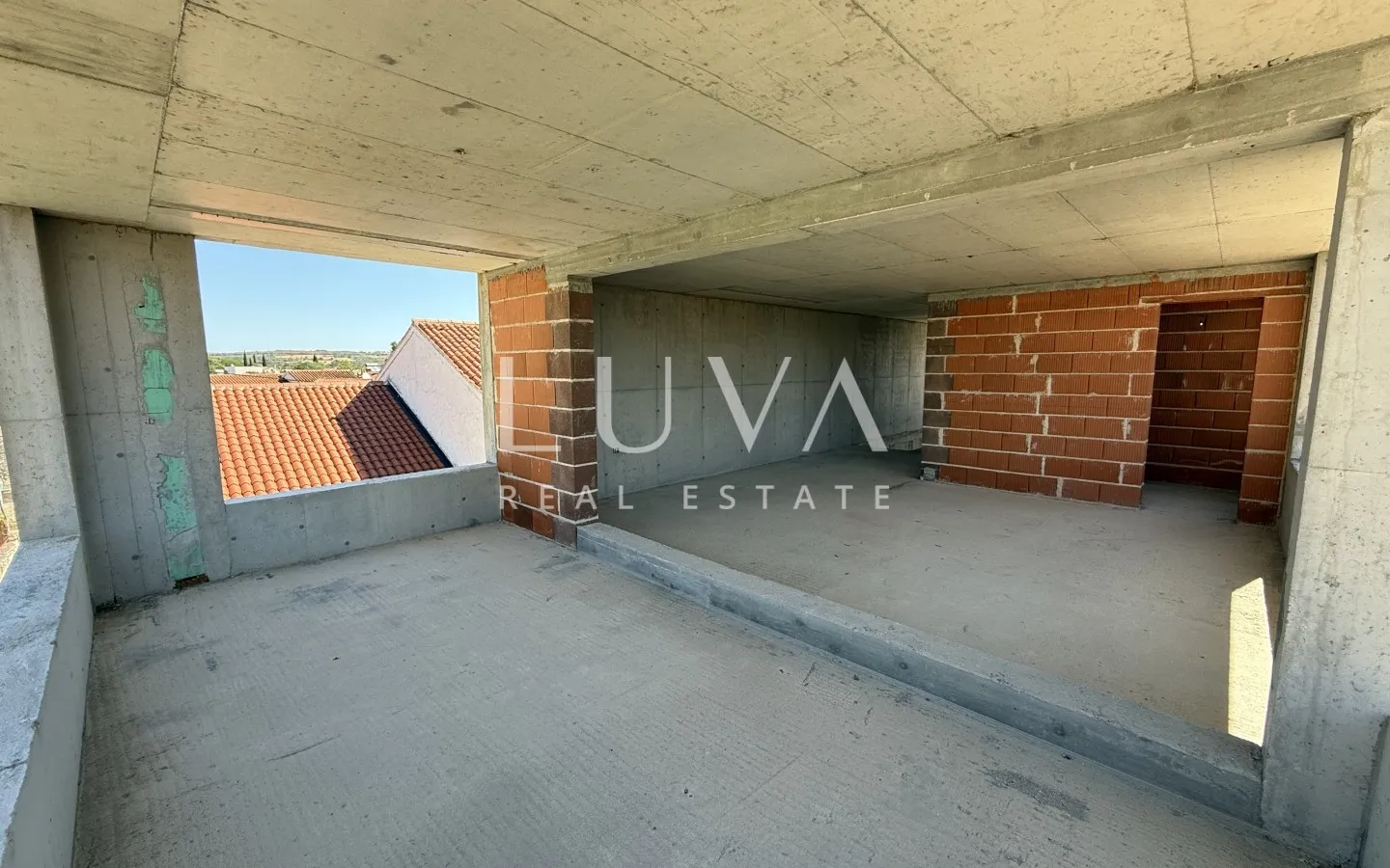 Istria, Poreč, modern house with a pool and a cinema hall, 398.10 m²