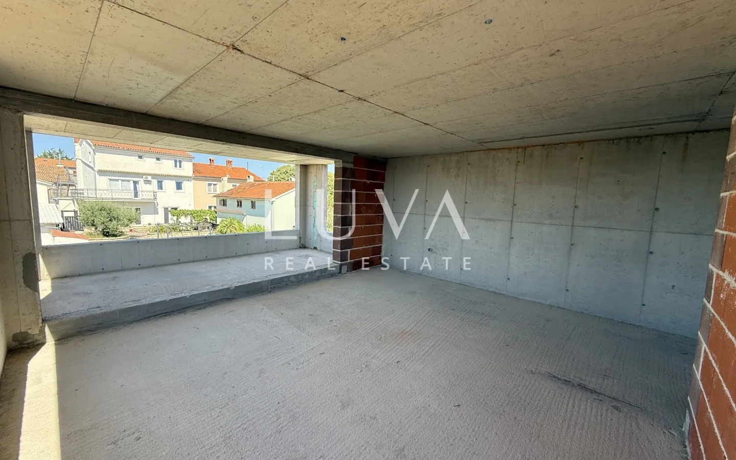 Istria, Poreč, modern house with a pool and a cinema hall, 398.10 m²