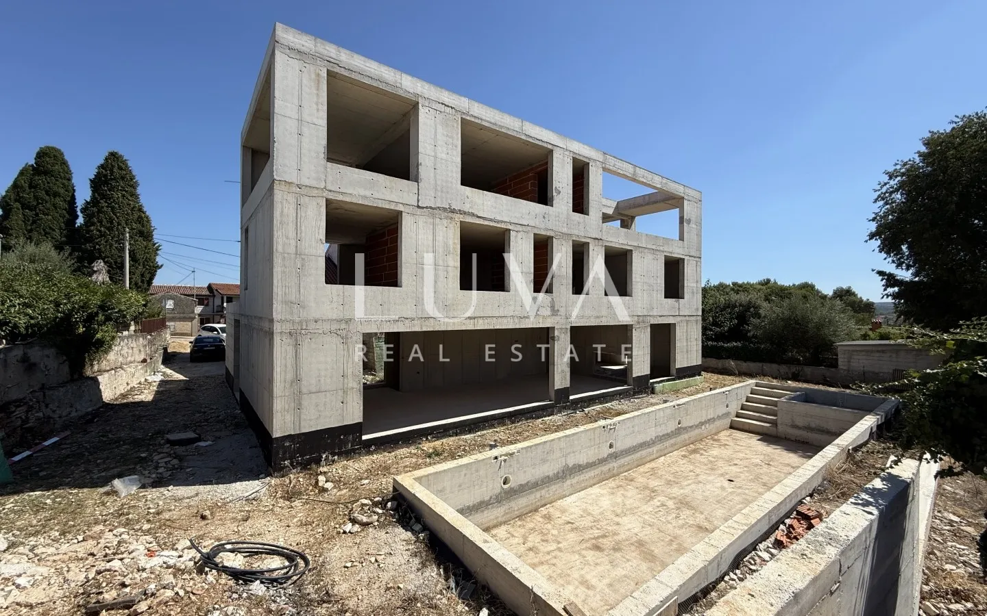 Istria, Poreč, modern house with a pool and a cinema hall, 398.10 m²