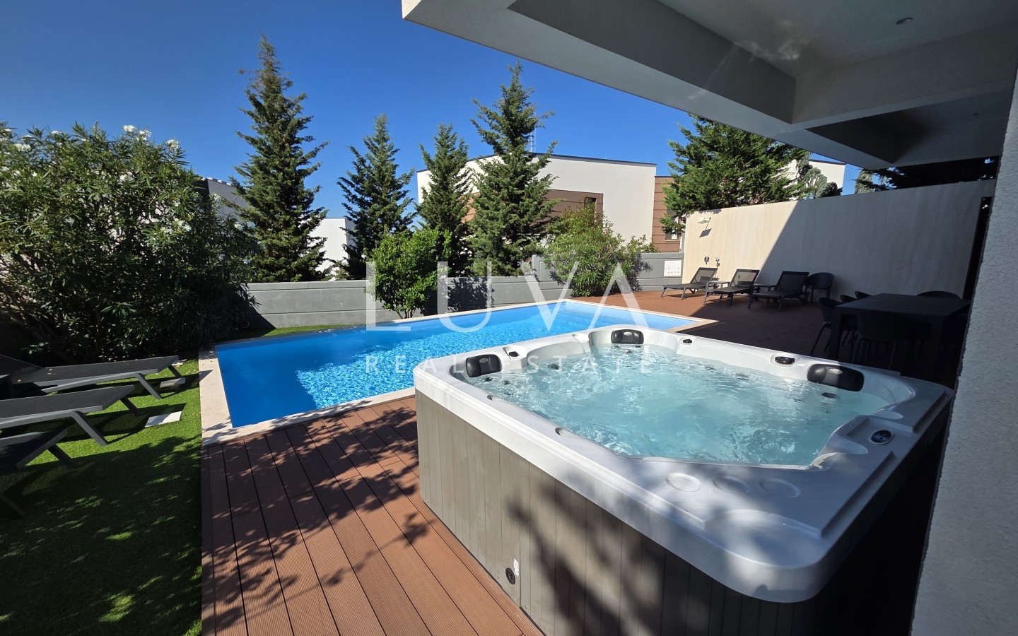 Novalja, Pag, luxury villa complex and building land for sale