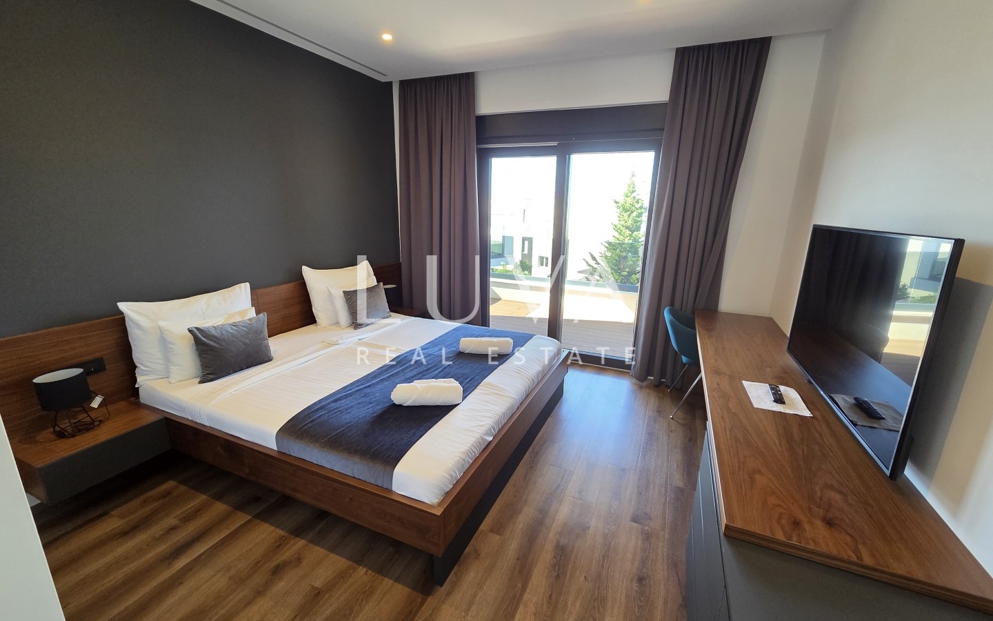 Novalja, Pag, luxury villa complex and building land for sale