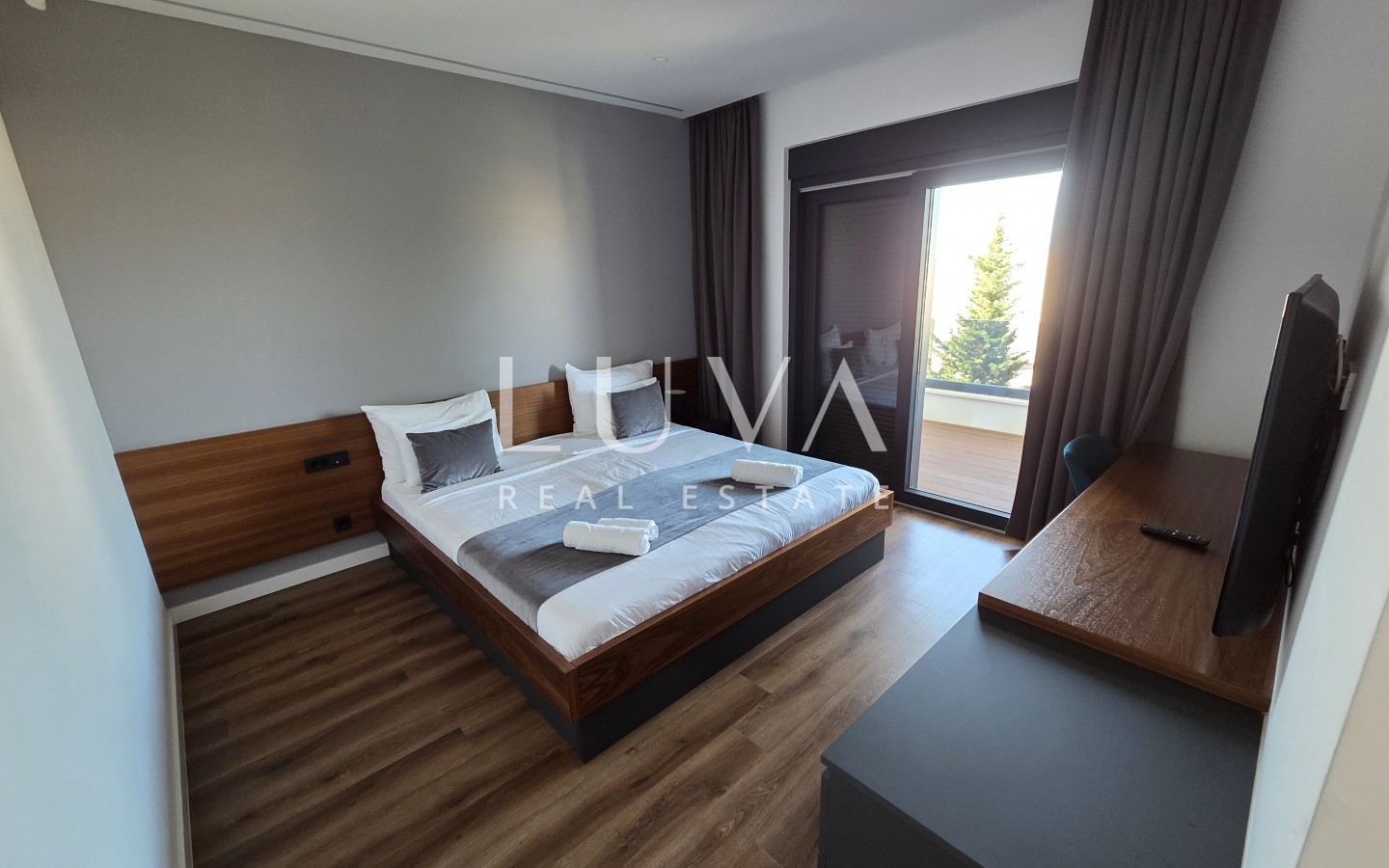 Novalja, Pag, luxury villa complex and building land for sale