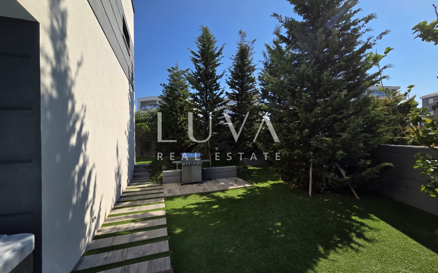Novalja, Pag, luxury villa complex and building land for sale