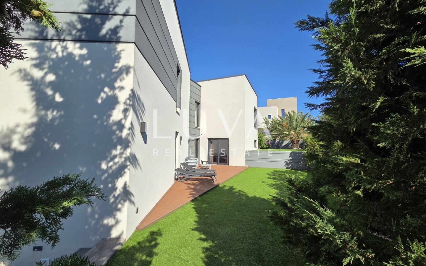 Novalja, Pag, luxury villa complex and building land for sale