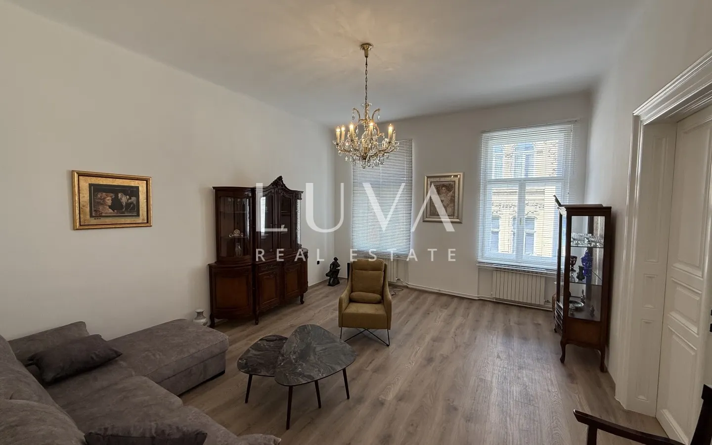 Zagreb, Zentrum, neu renovierte 3-Zimmer-Wohnung zu vermieten, 84 m²