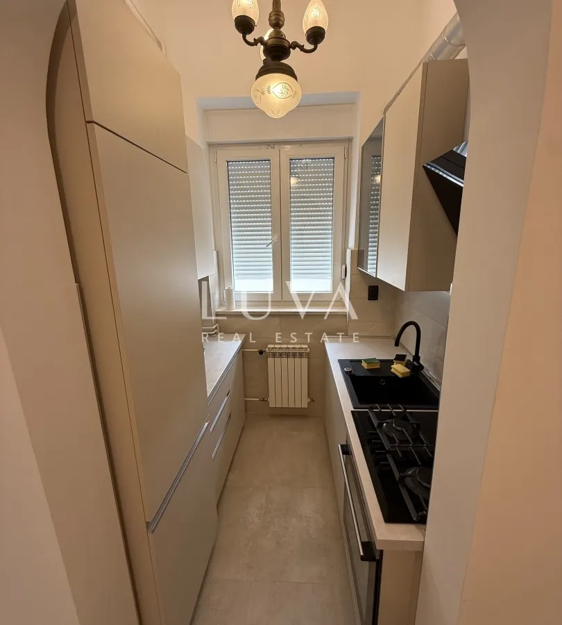 Zagreb, Zentrum, neu renovierte 3-Zimmer-Wohnung zu vermieten, 84 m²