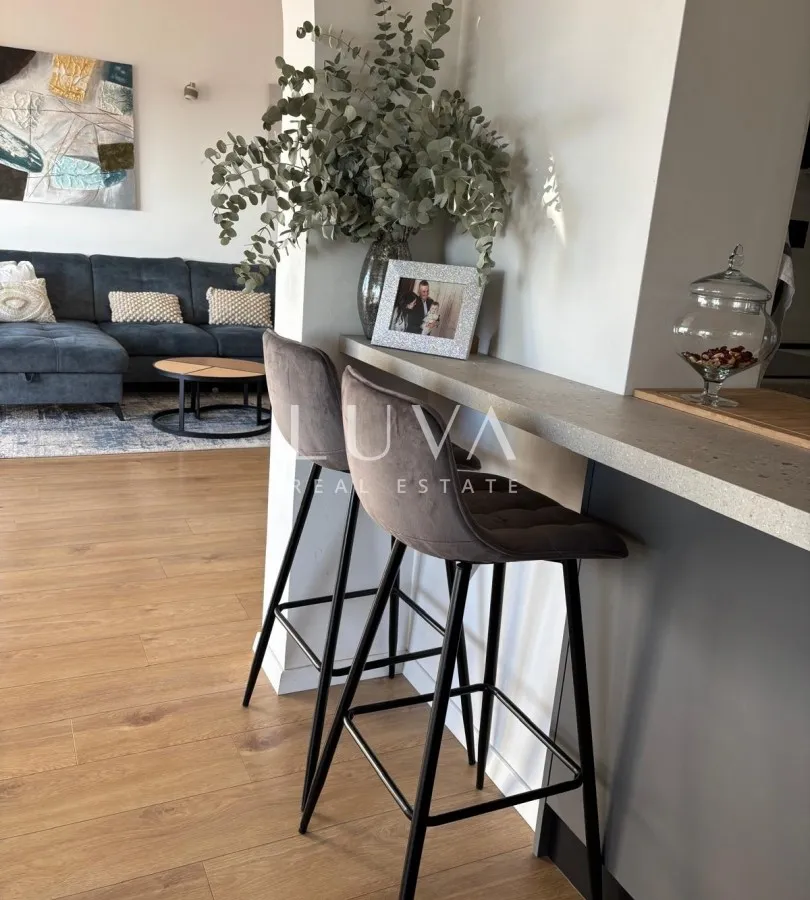 Split, Žnjan, 4 room apartment with sea view, 103 m², for sale