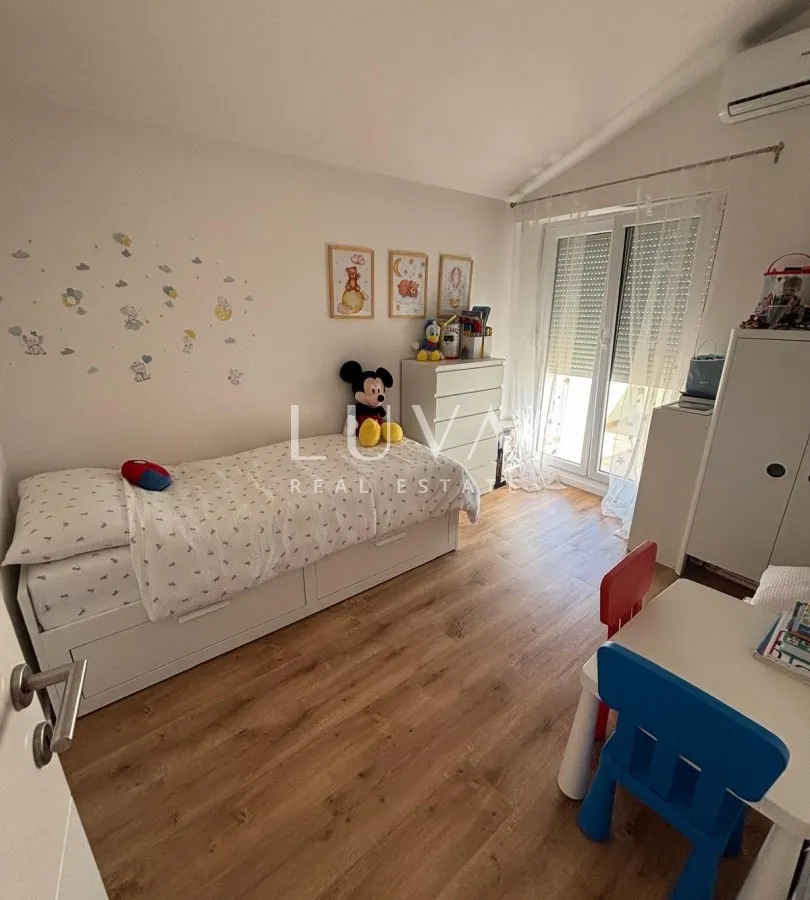 Split, Žnjan, 4 room apartment with sea view, 103 m², for sale