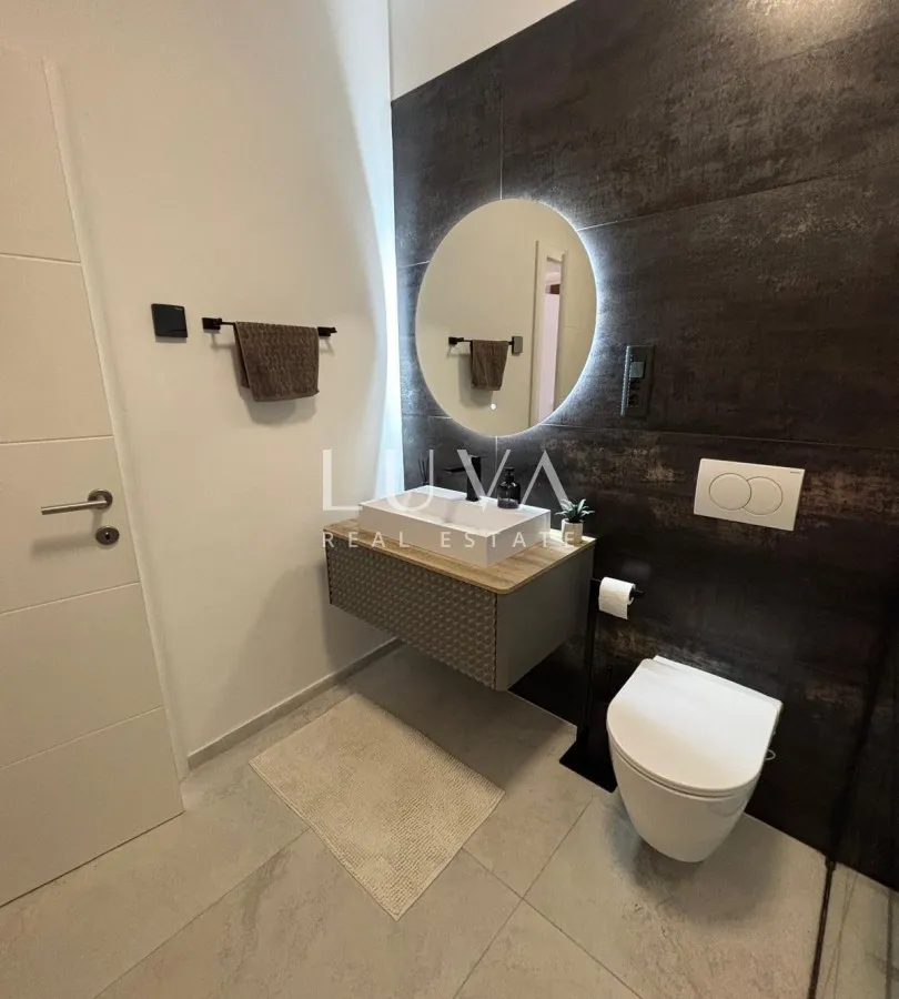 Split, Žnjan, 4 room apartment with sea view, 103 m², for sale