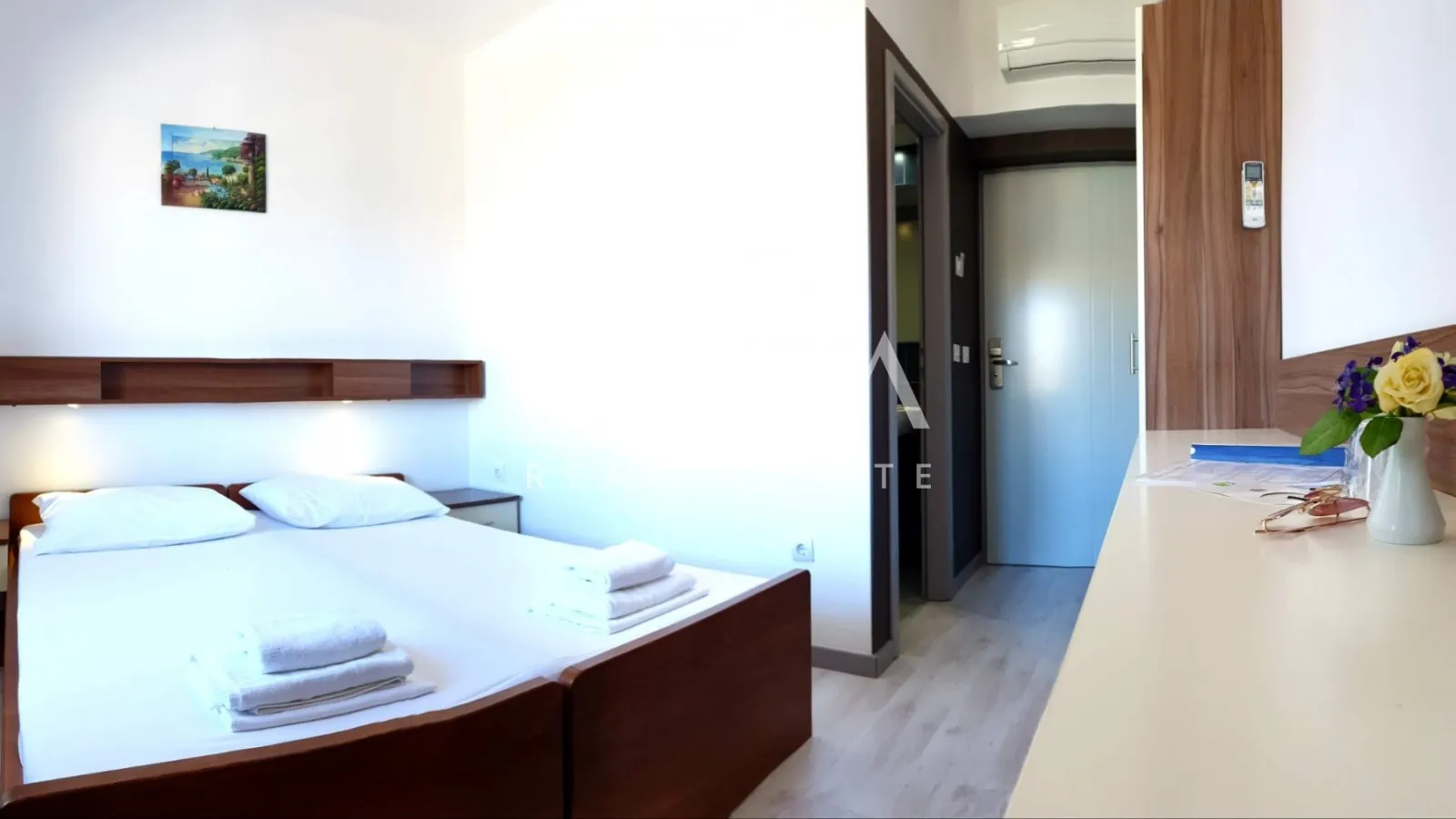 Island of Pag, Pag, hotel with restaurant and well-established business, 750 m²