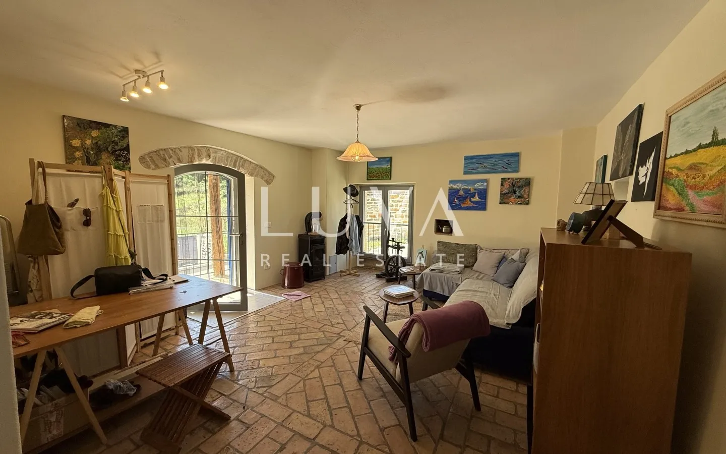 Istria, Grožnjan, Martinčići, stone semi-detached house, 105 m²