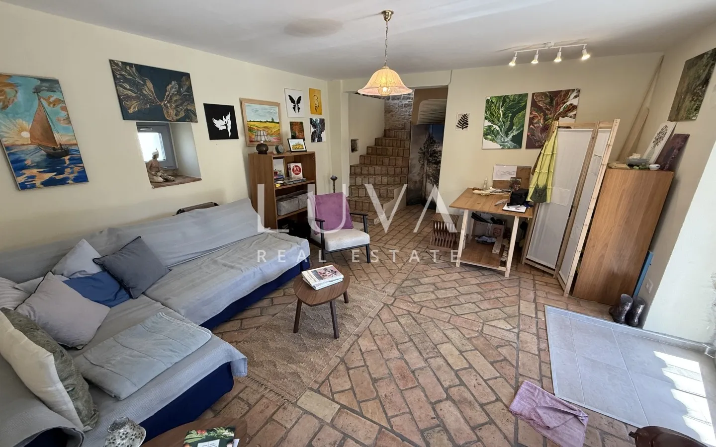 Istria, Grožnjan, Martinčići, stone semi-detached house, 105 m²