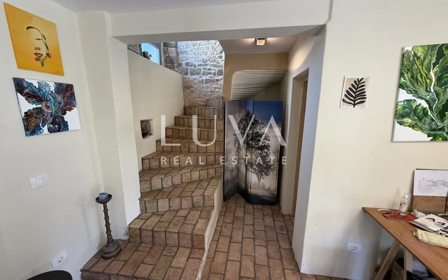 Istria, Grožnjan, Martinčići, stone semi-detached house, 105 m²