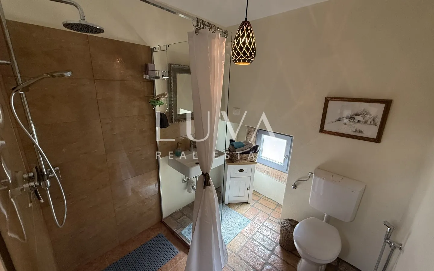 Istria, Grožnjan, Martinčići, stone semi-detached house, 105 m²