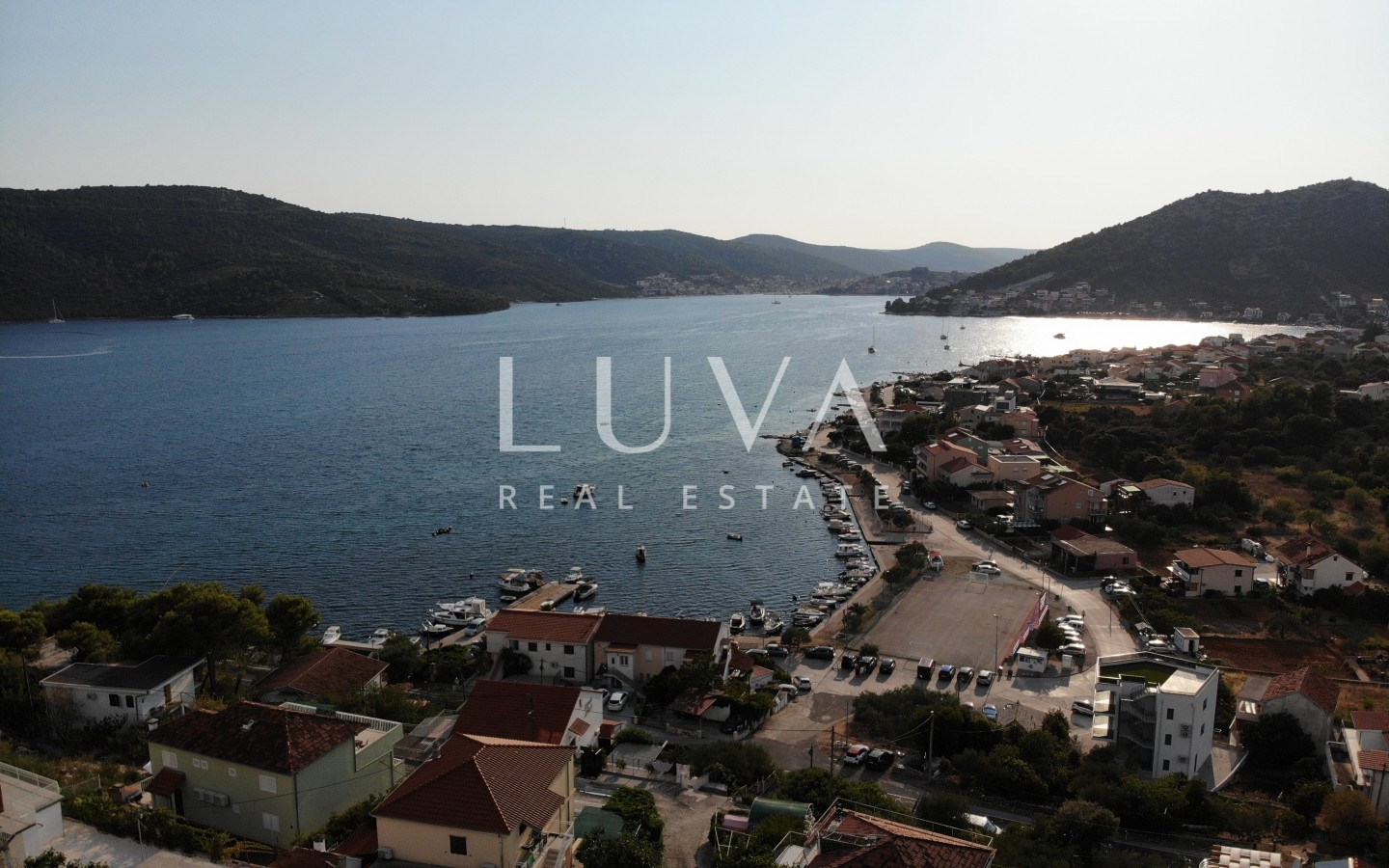Poljica, Trogir, 522 m² building plot with sea view for sale