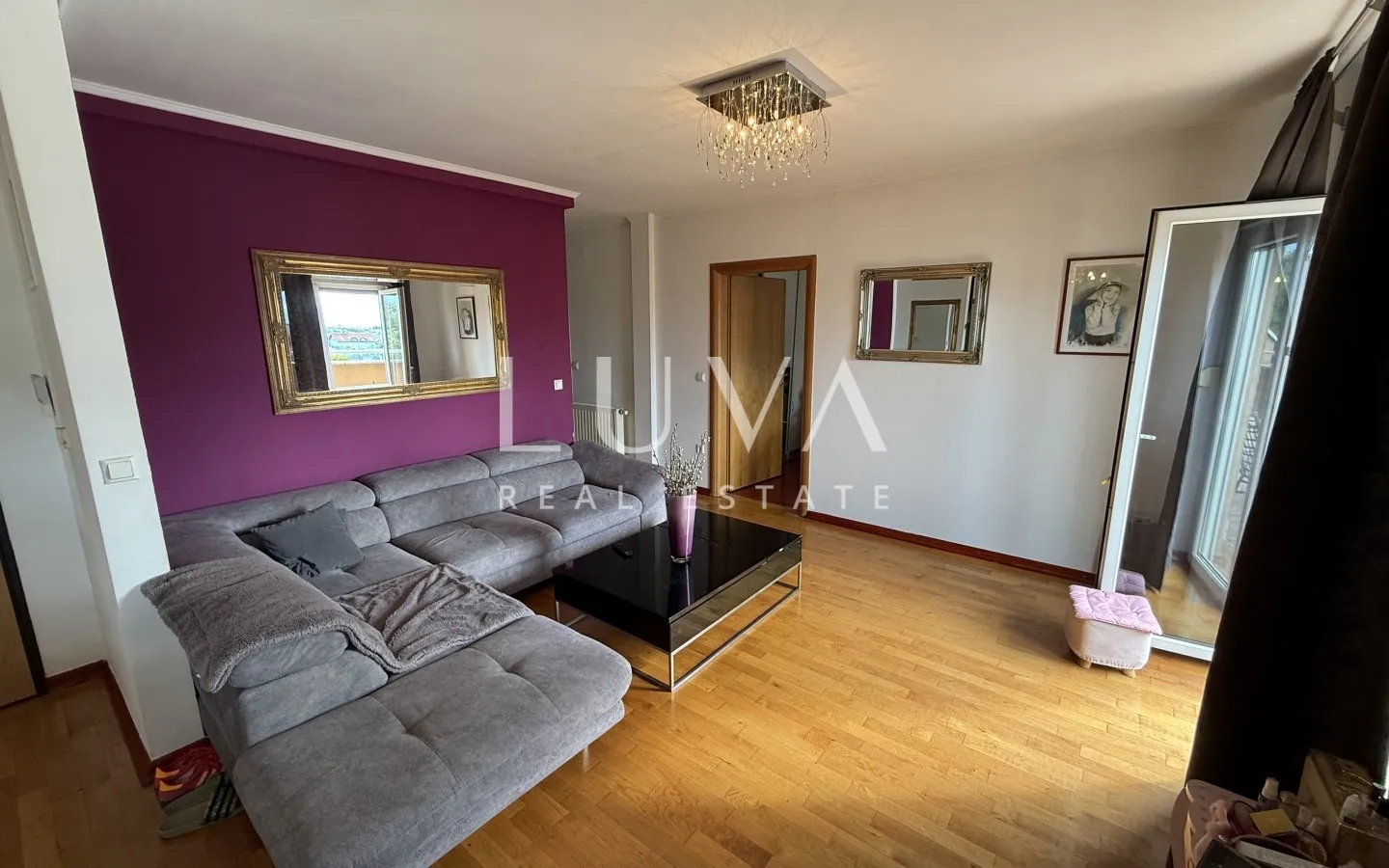 Zagreb, Vrapče, Penthouse mit zwei Balkonen, 90 m²