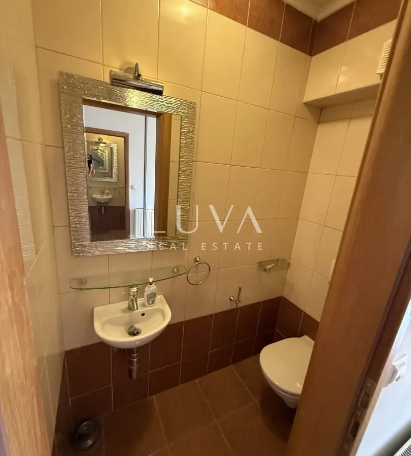 Zagreb, Vrapče, Penthouse mit zwei Balkonen, 90 m²