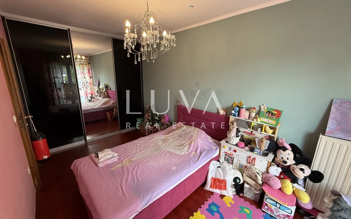 Zagreb, Vrapče, Penthouse mit zwei Balkonen, 90 m²