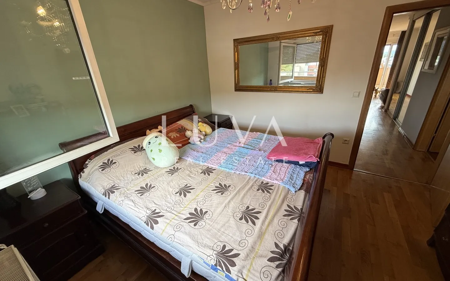 Zagreb, Vrapče, Penthouse mit zwei Balkonen, 90 m²