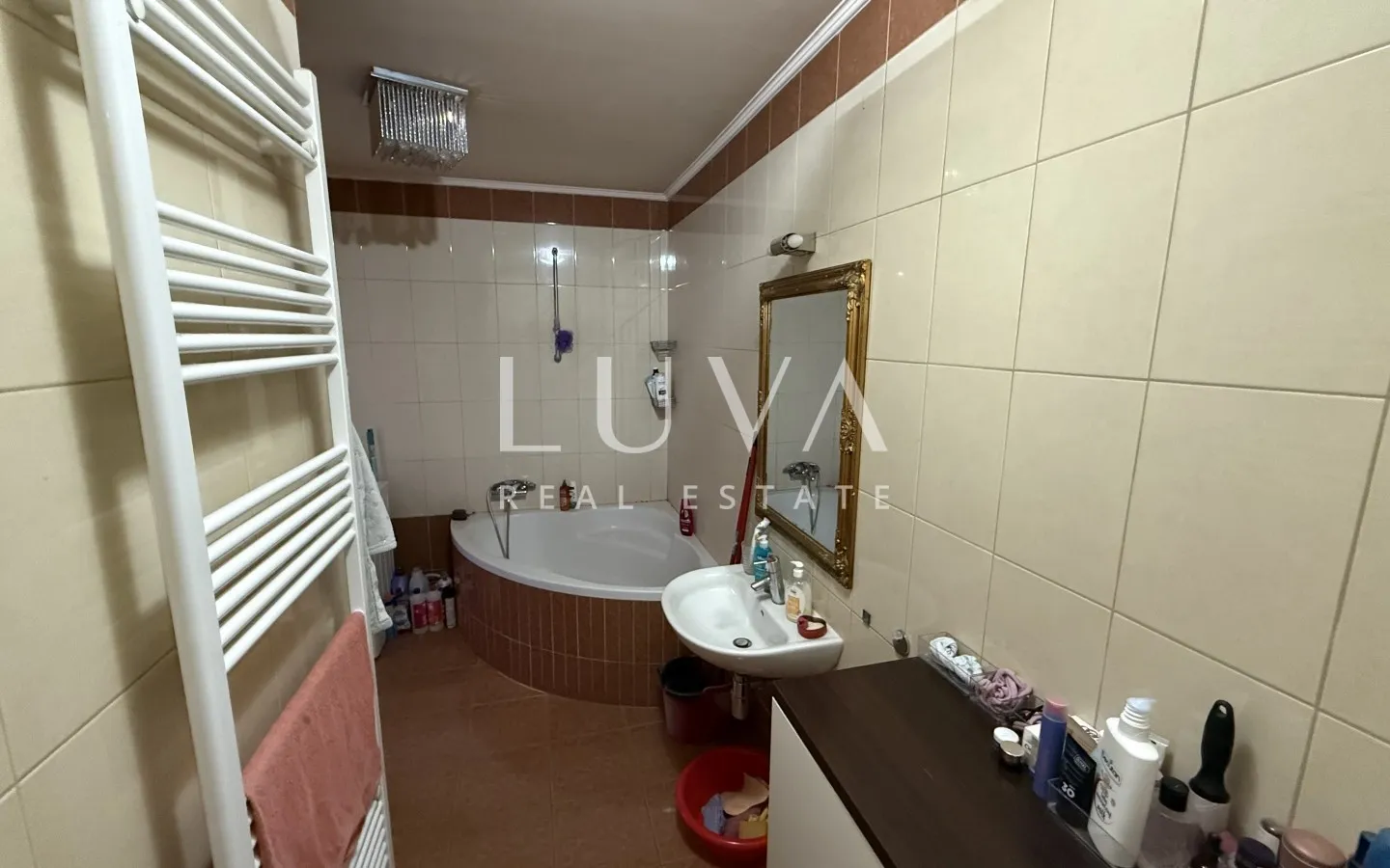 Zagreb, Vrapče, Penthouse mit zwei Balkonen, 90 m²